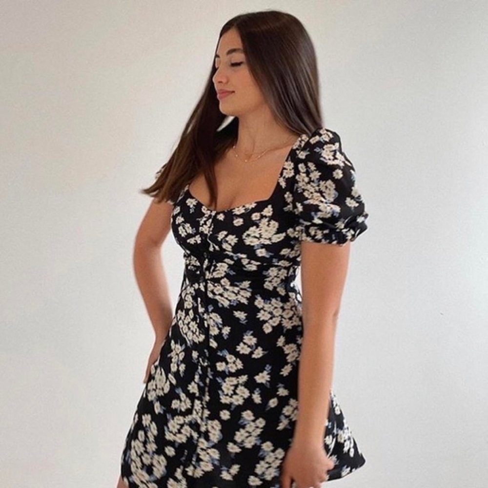 NWOT Zara  daisy floral mini dress